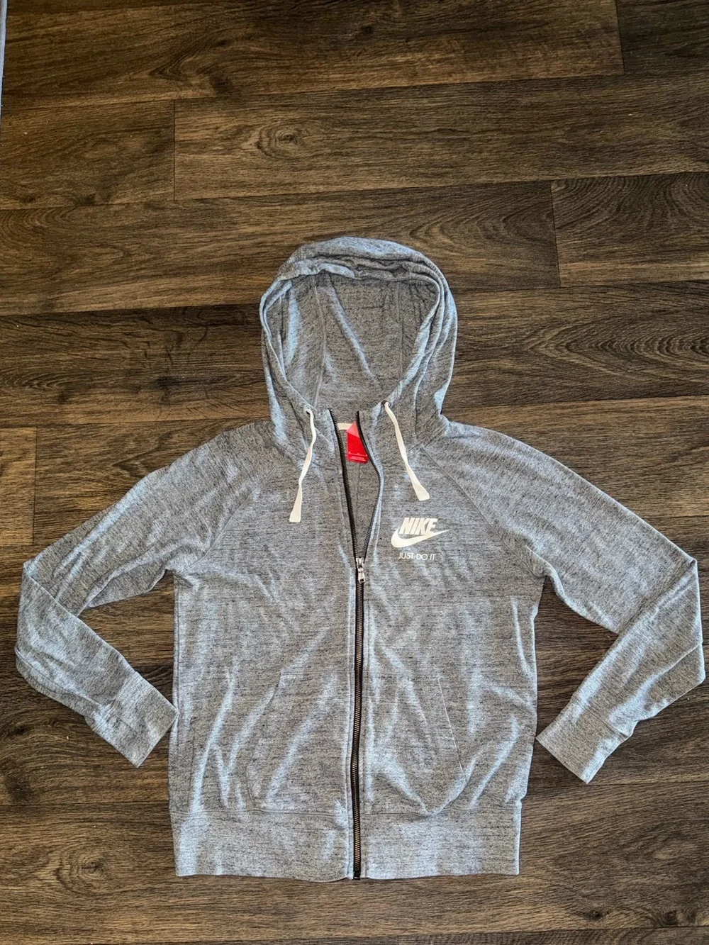 Nike women gray
